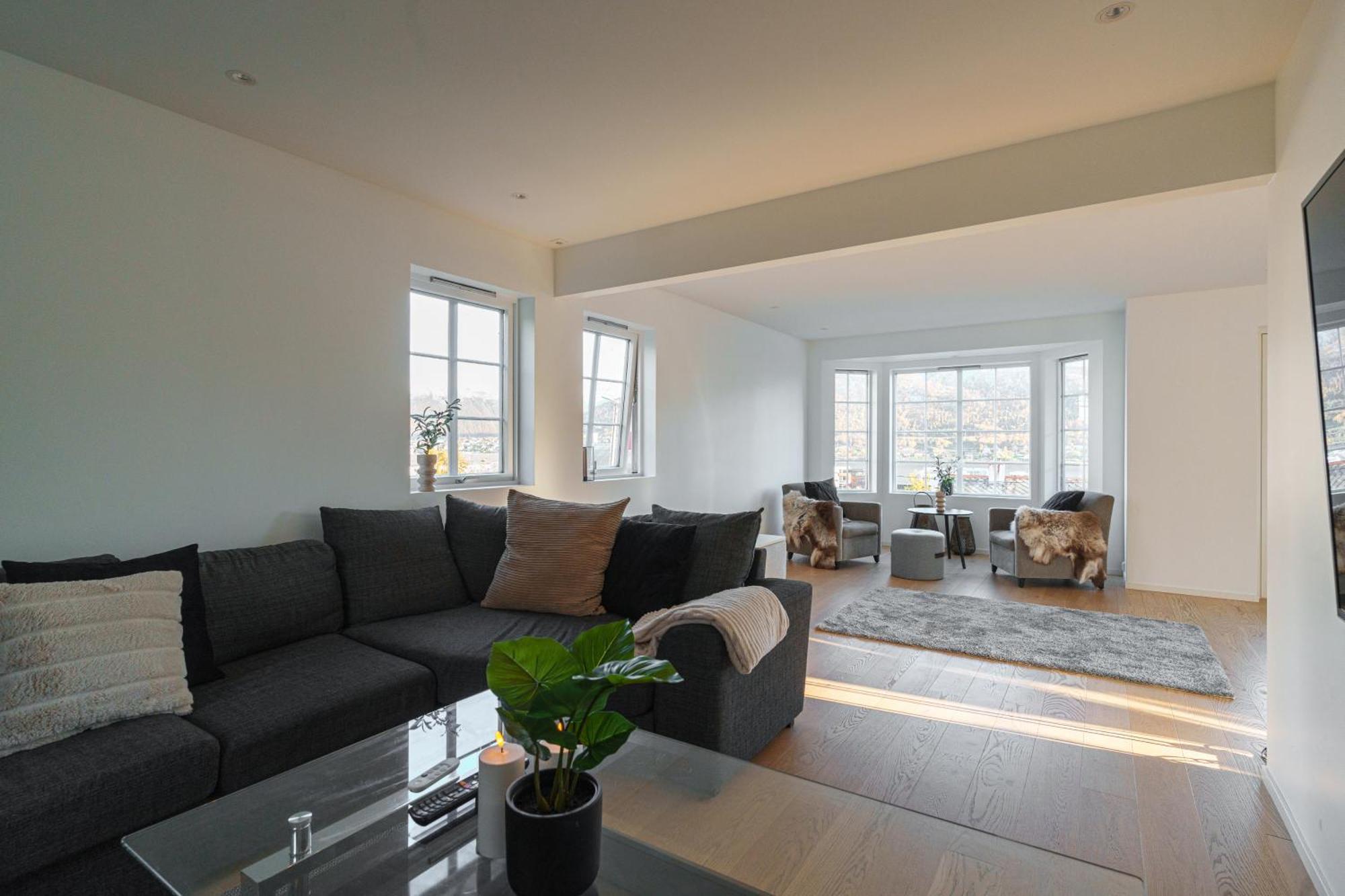 Modern House With Great View! Appartement Tromsø Buitenkant foto
